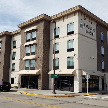 Cobblestone Inn & Suites - Menomonie/Uw-Stout Dış mekan fotoğraf
