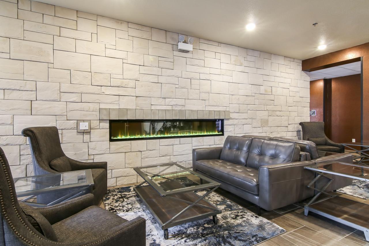 Cobblestone Inn & Suites - Menomonie/Uw-Stout Dış mekan fotoğraf